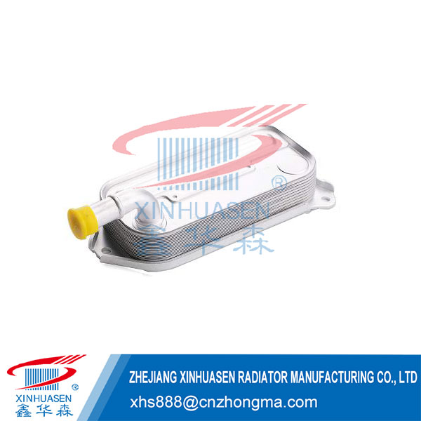 OE 15710-0R011 Car Oil Cooler Fits LEXUS IS II 220D